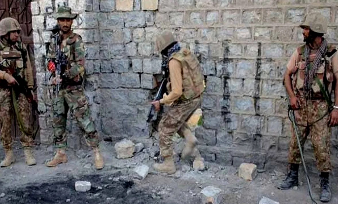 ভারত-পাকিস্তান সংঘর্ষ, নিহত ৩